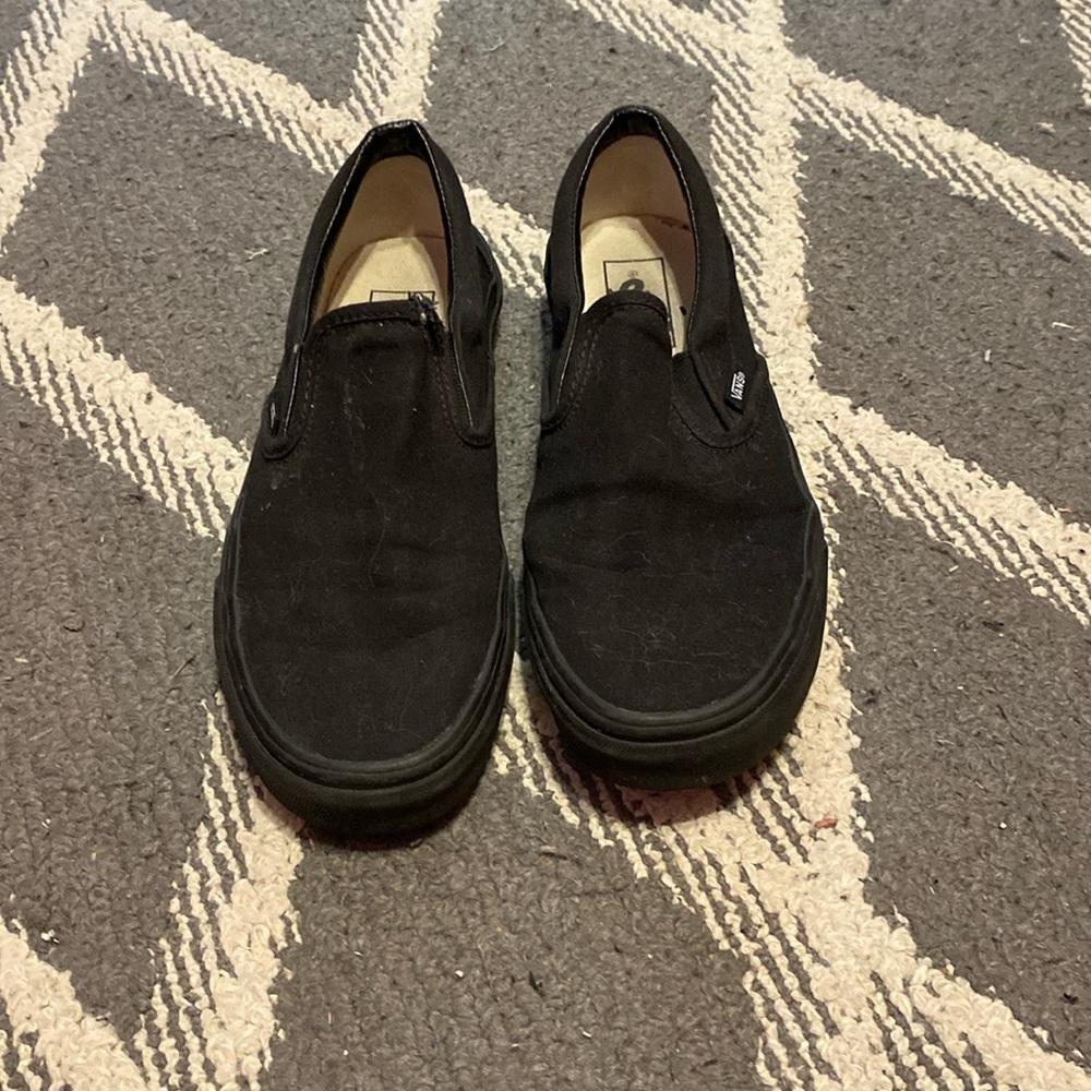 black shoes low